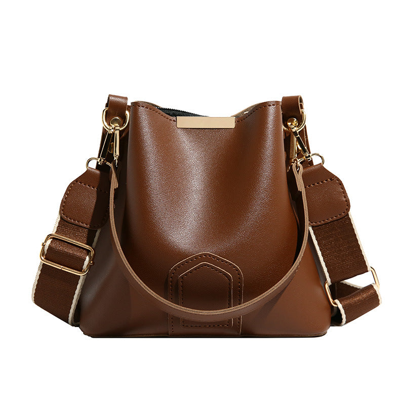 Bolso bandolera informal y elegante con correa ancha para el hombro
