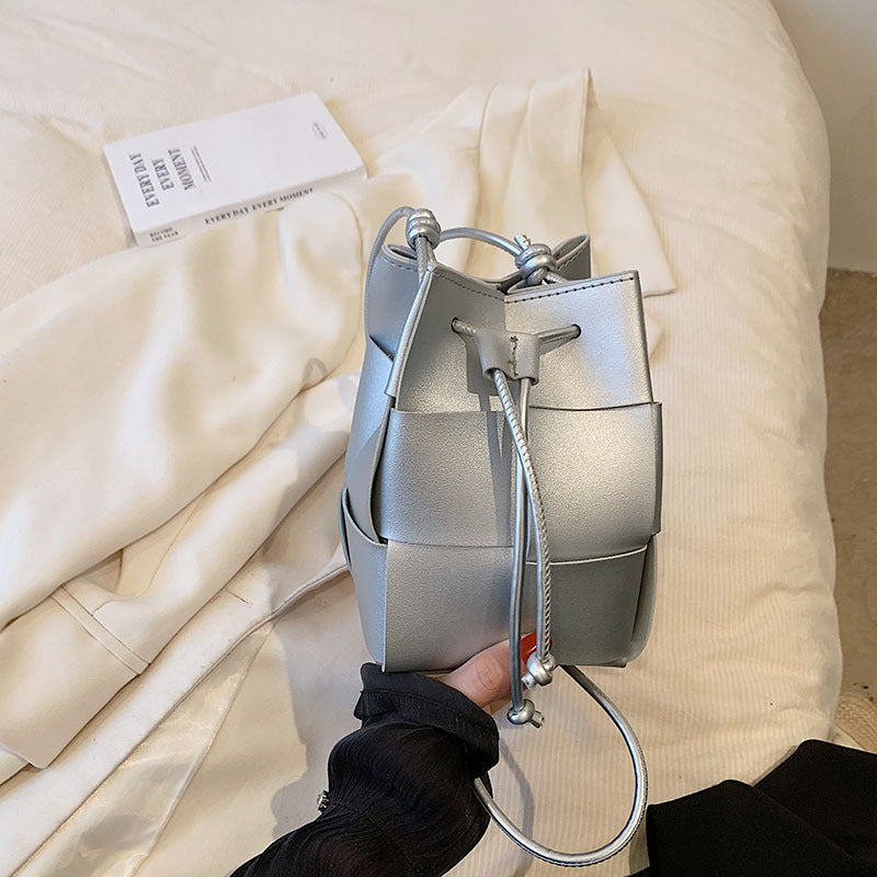 Bolso bandolera mini de PU tejido a mano de moda
