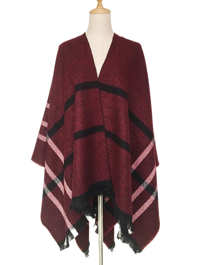 Poncho de cuadros rojos
