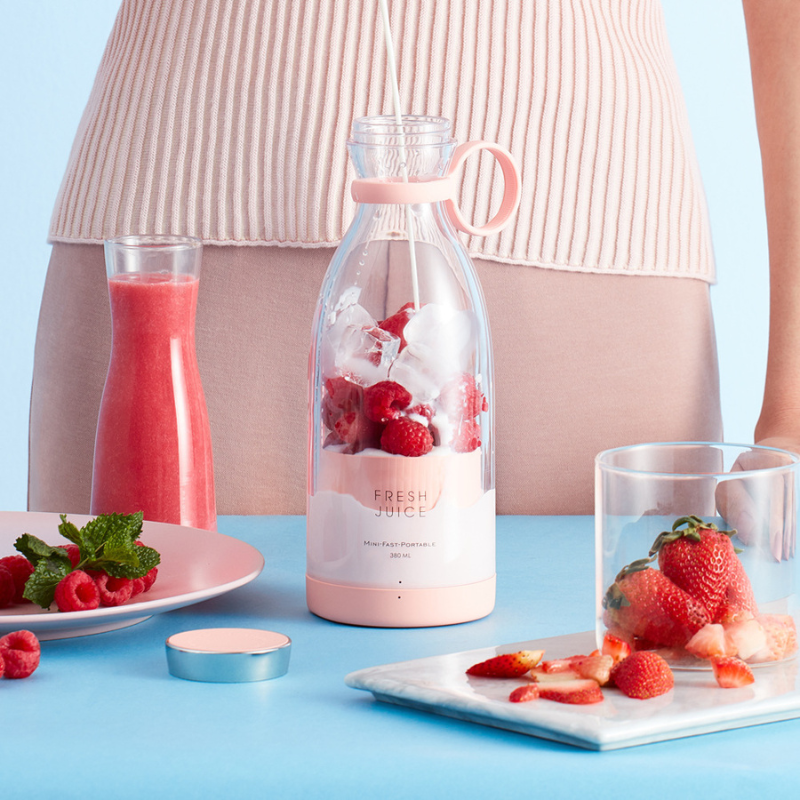 Portable Wireless Charging Blender Bottle