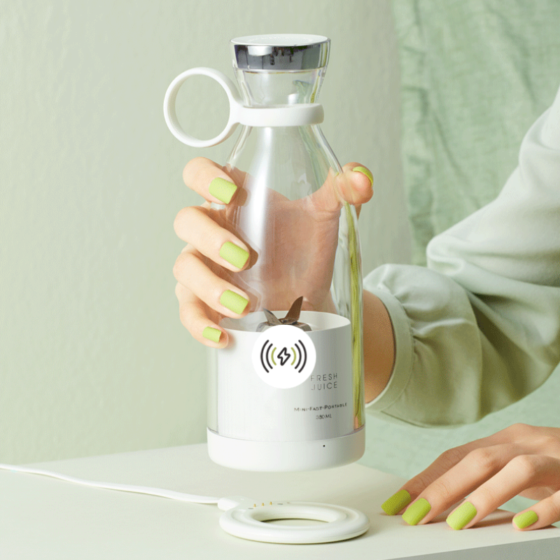 Portable Wireless Charging Blender Bottle