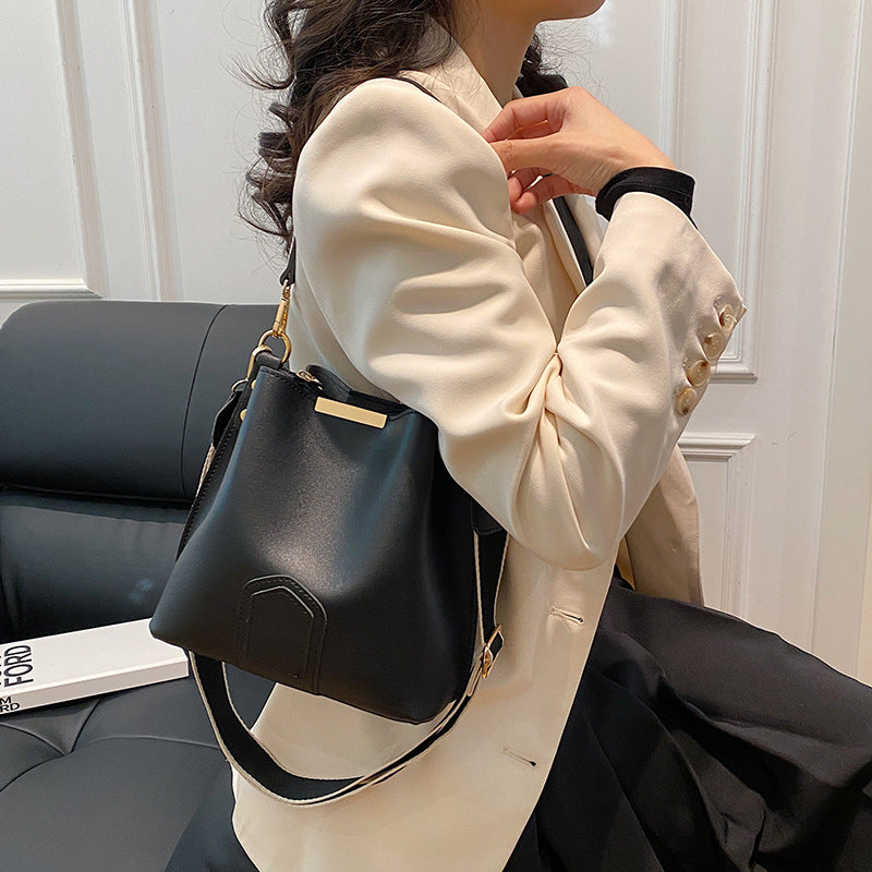 Casual Chic Bucket Bag Wide Shoulder Strap Messenger Bag